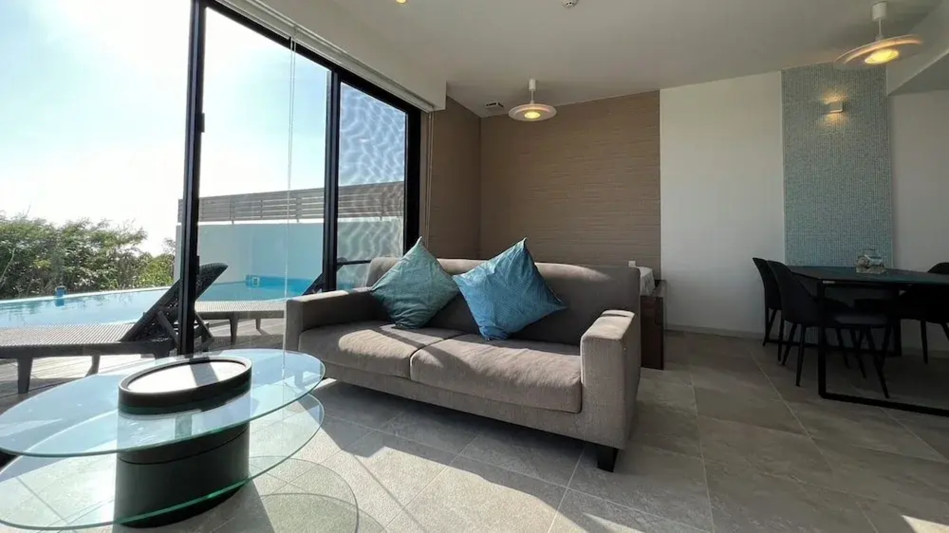 Naturela Miyakojima Irabu