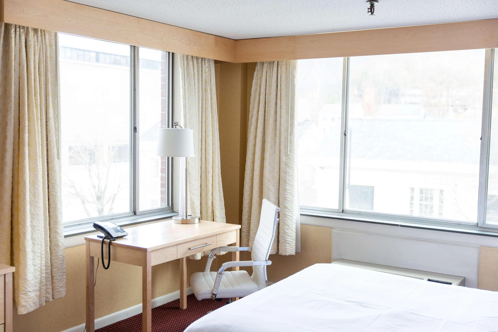 Capitol Plaza Hotel Montpelier Tapestry Collection by Hilton