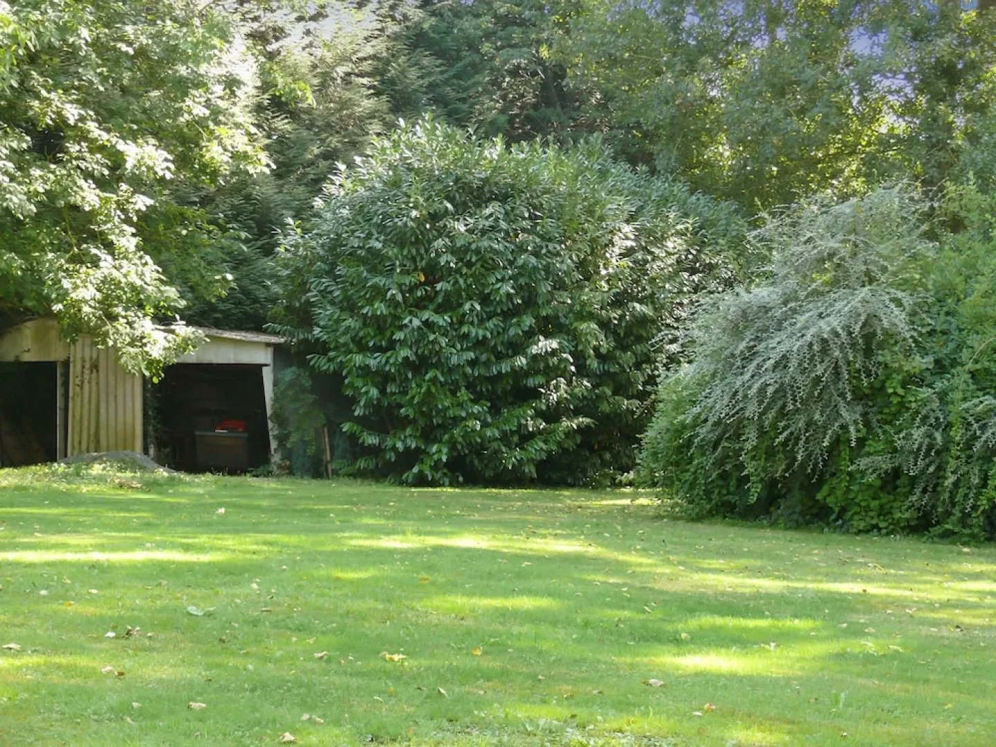 House With 2 Bedrooms in Lourdoueix Saint-pierre, With Wonderful Lake