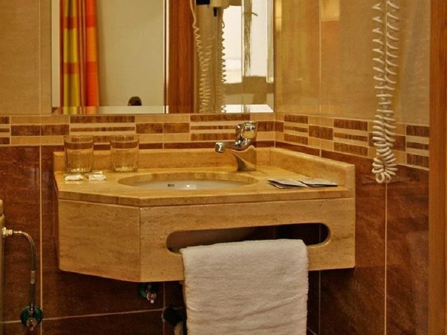 Hostales Victoria I Y II