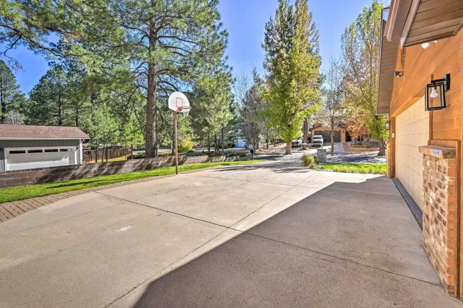 Spacious Flagstaff Home w/ Hot Tub & Grill!