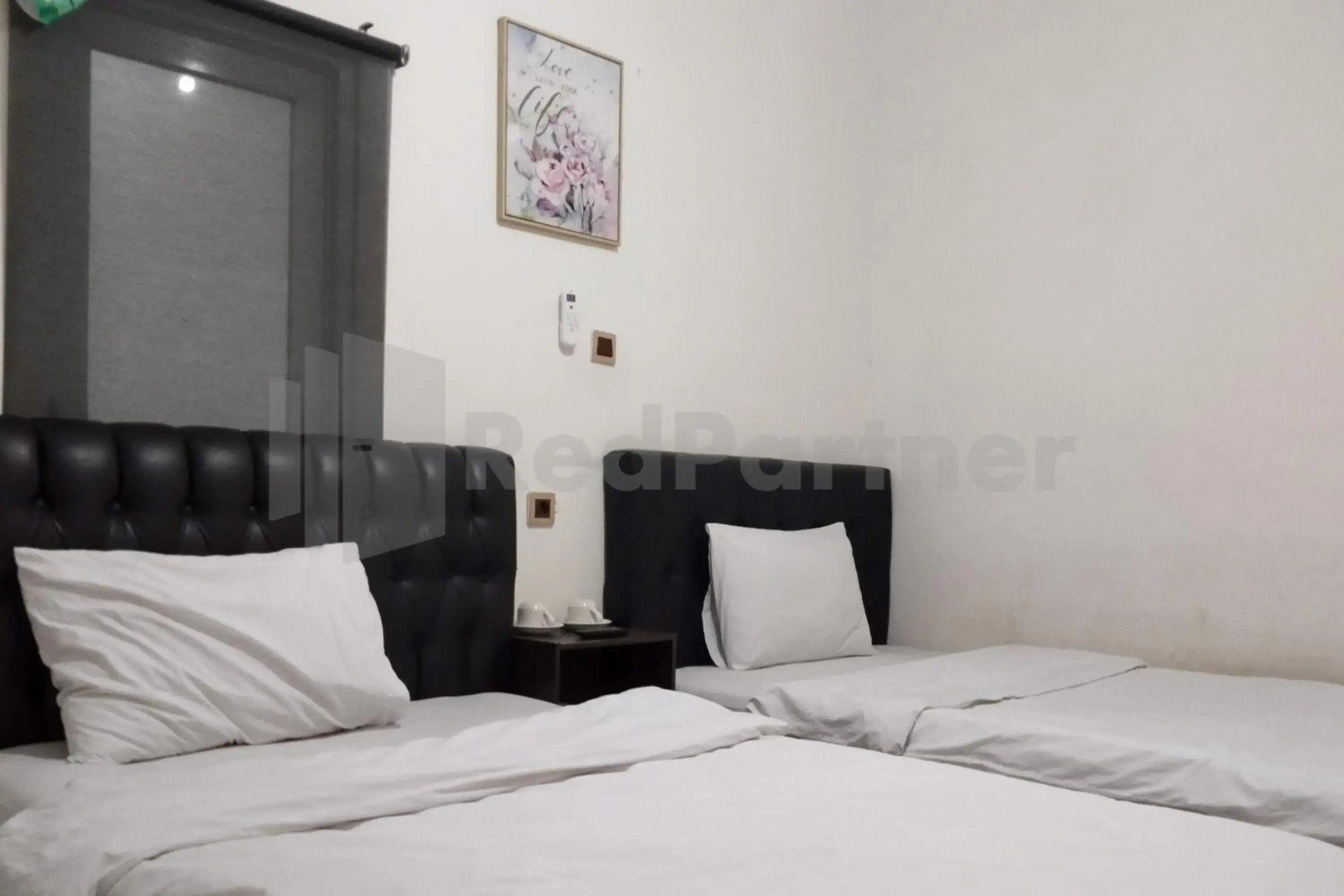 OYO 2975 House Of Mahira Syariah