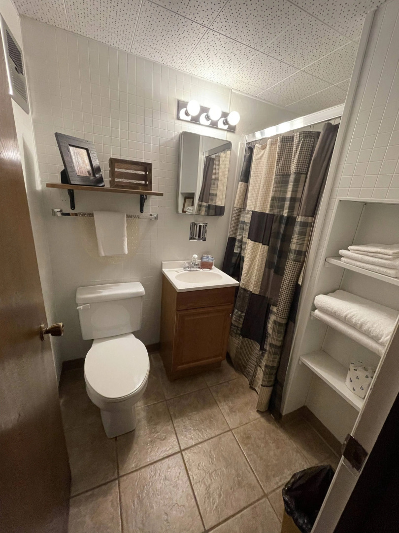 Auslander Condominiums