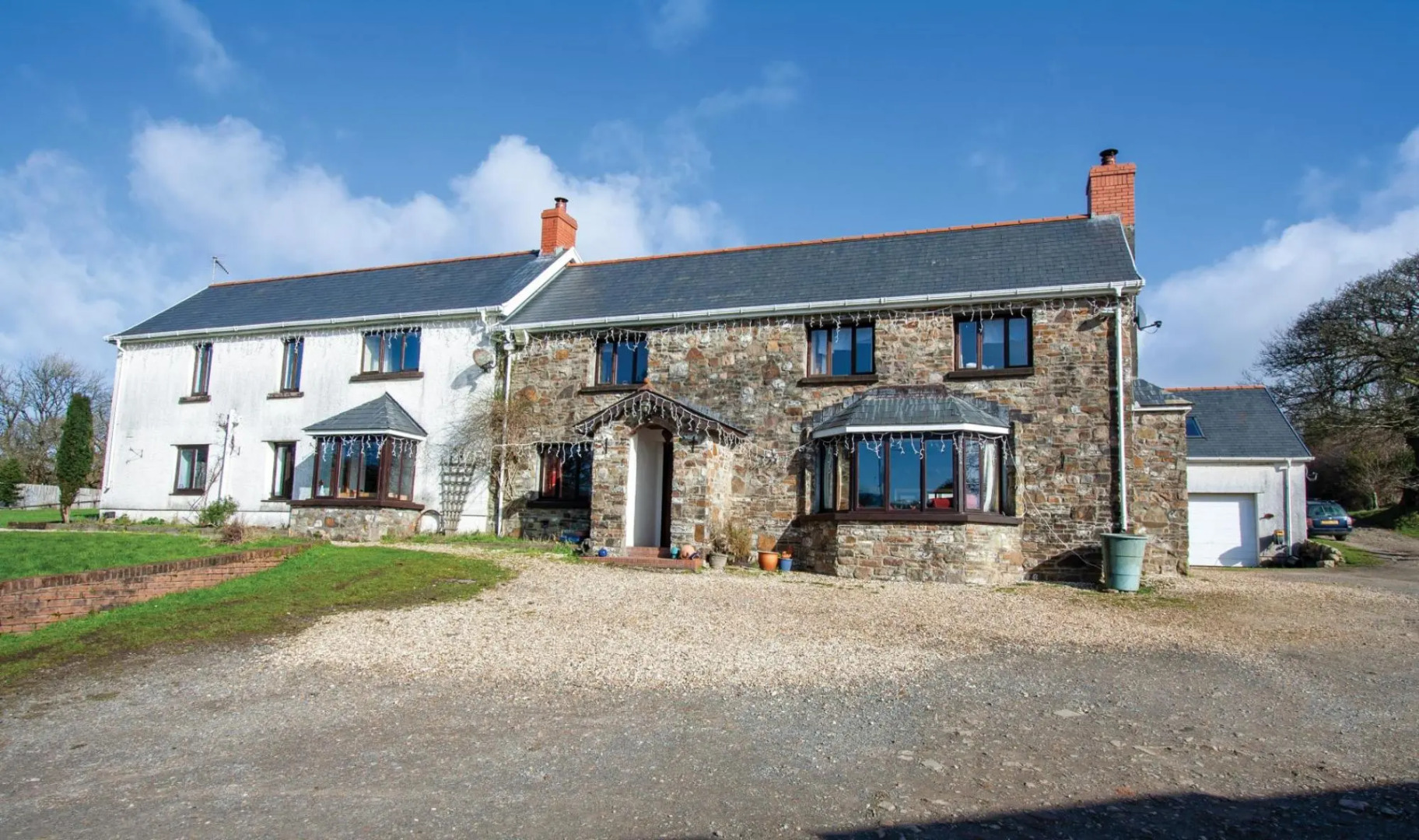 The Lake House Retreat - 7 Bedroom Holiday Home - Sleeps 20 - Southgate