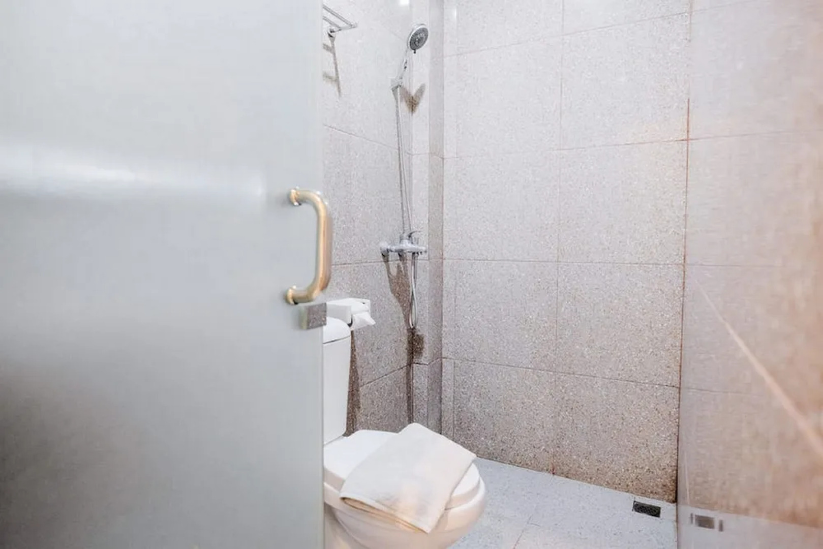 RedDoorz Plus Syariah near Museum Lampung