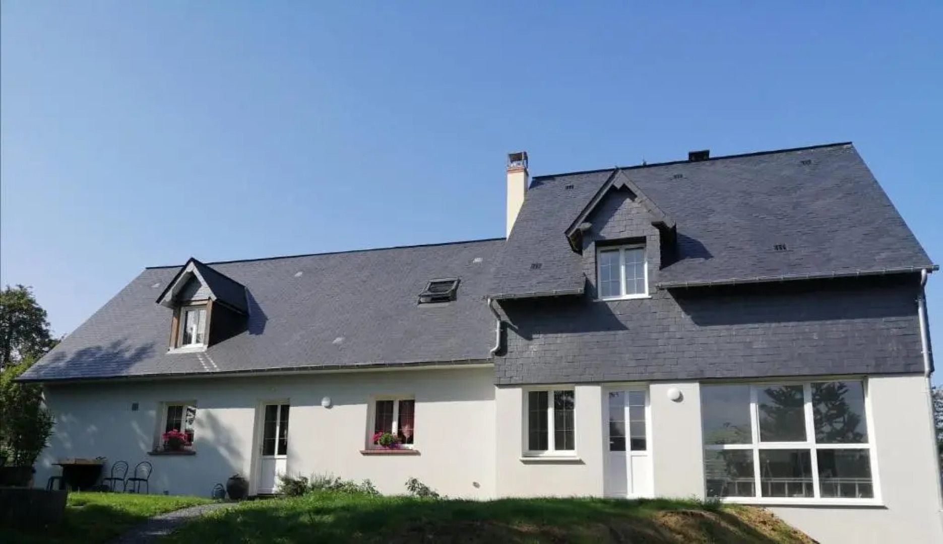 Les Lys (Adults Only)