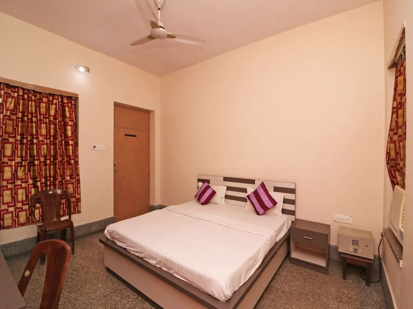 Hotel Saraogi Palace