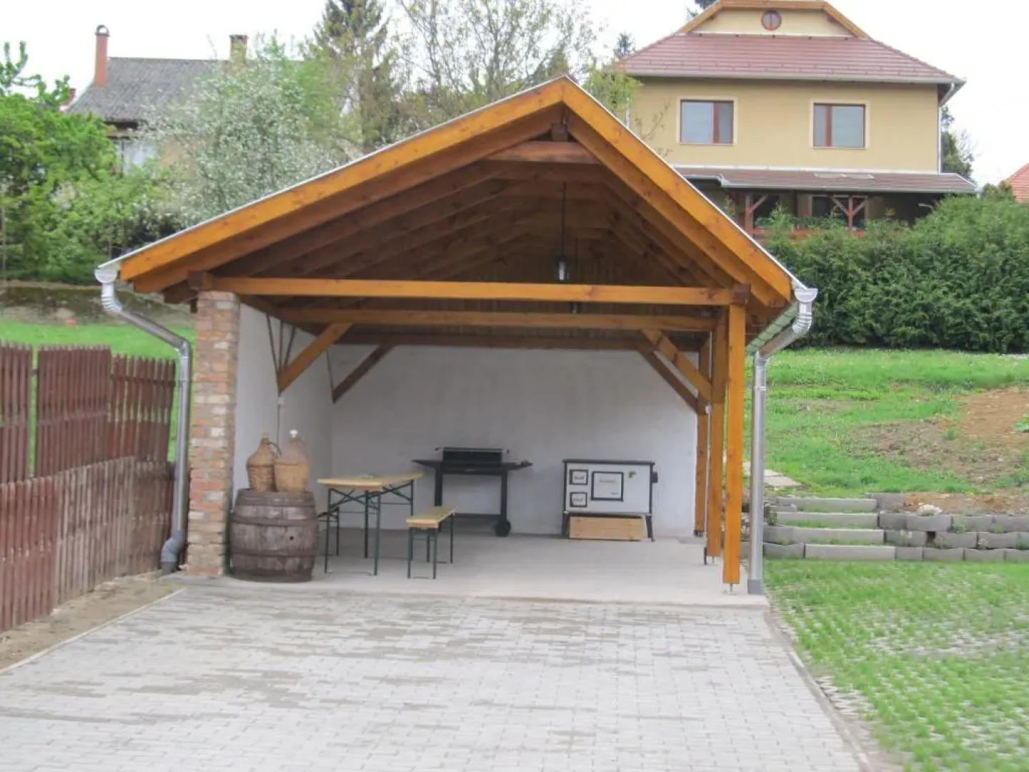 Tavi Fészek Vendégház