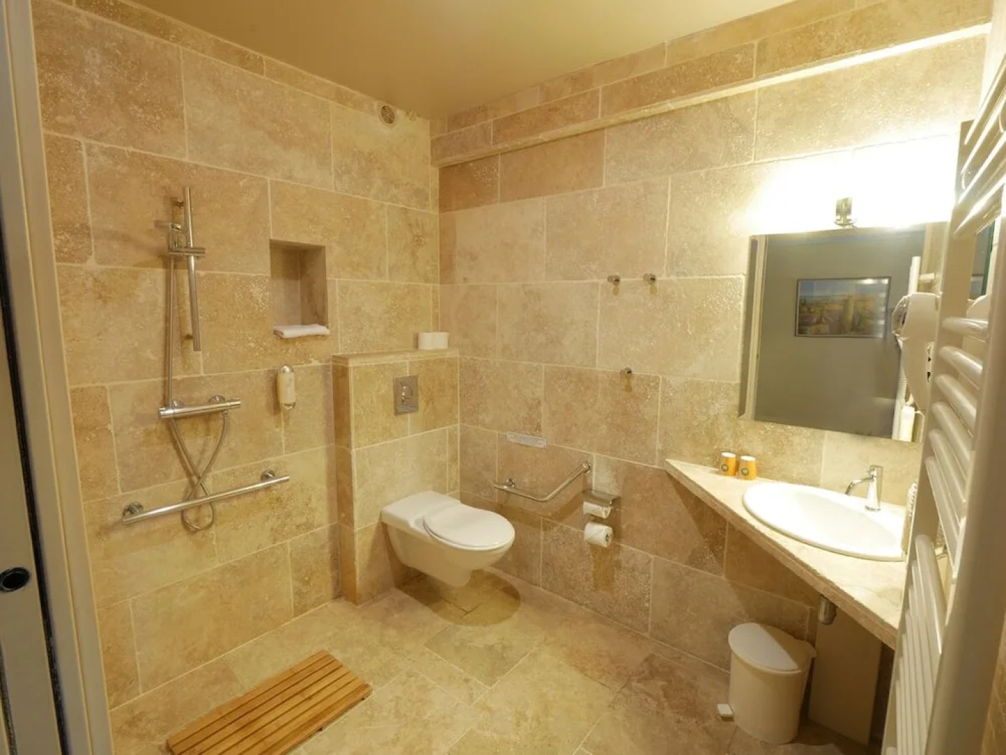 Hôtel Vacances Bleues Castel Luberon