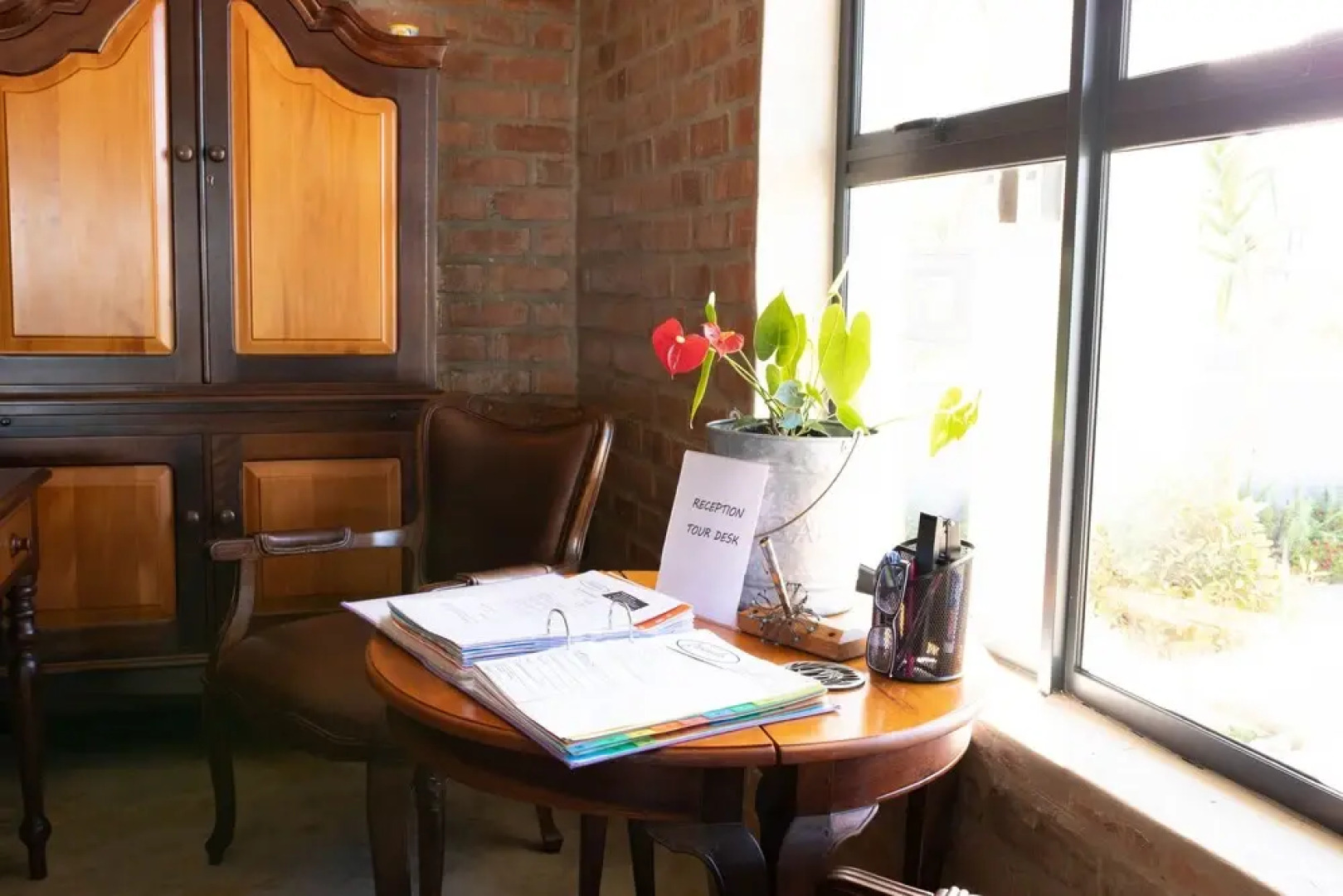 Stay at Friends (Guest house)