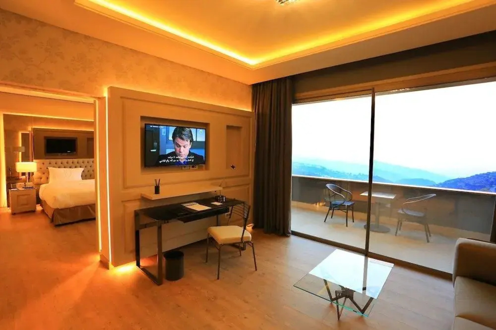 Mist Hotel And Spa By Warwick