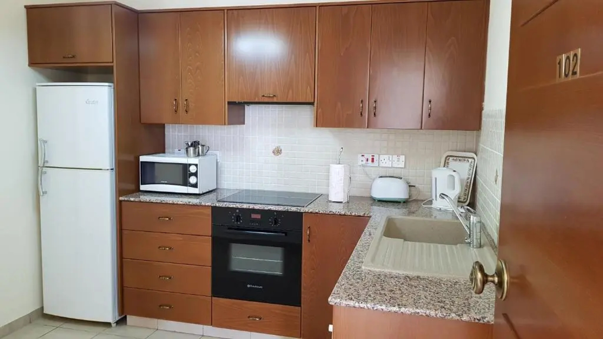 Lazaros Pissouri Apartments