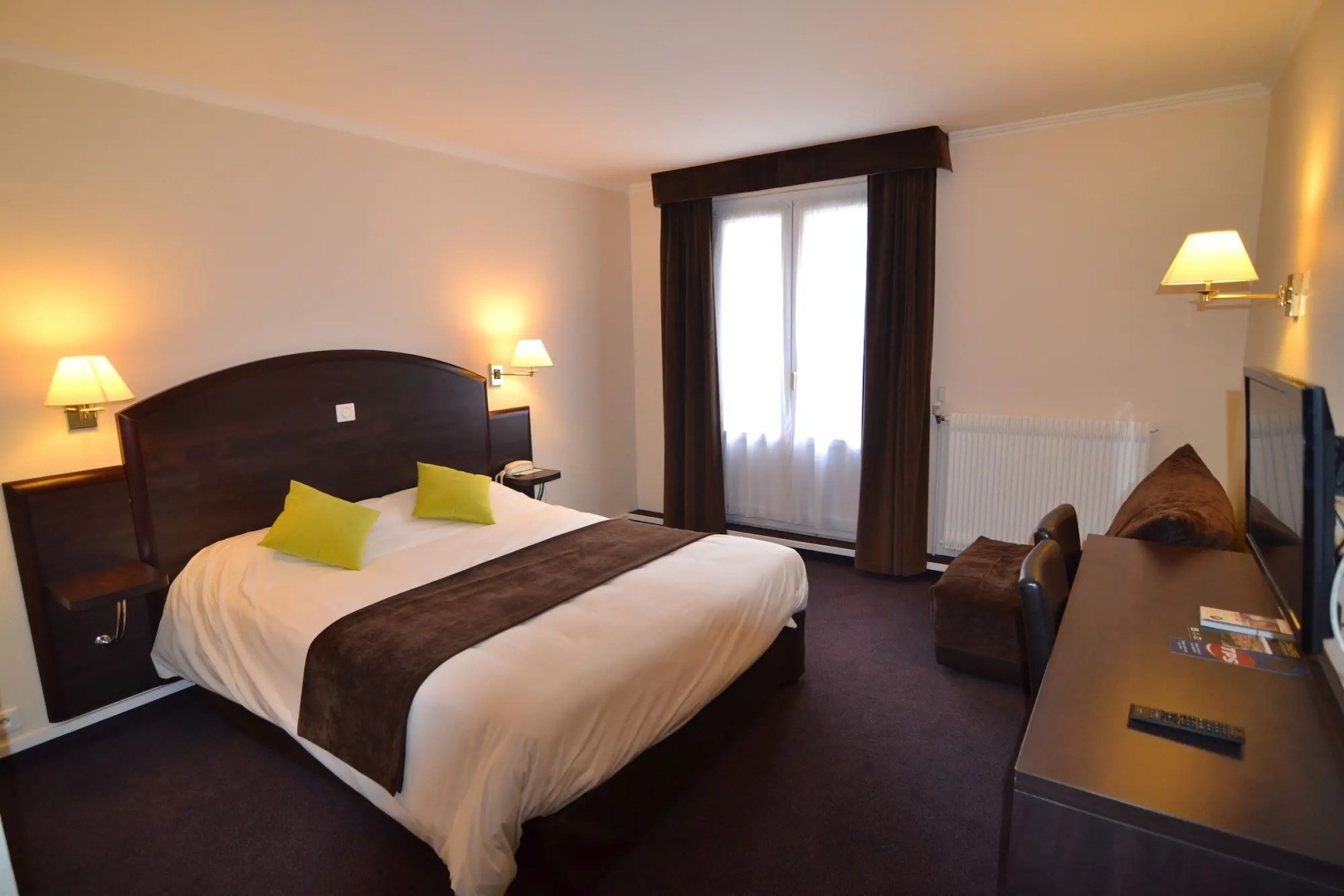 Brit Hotel Cahors - Le France