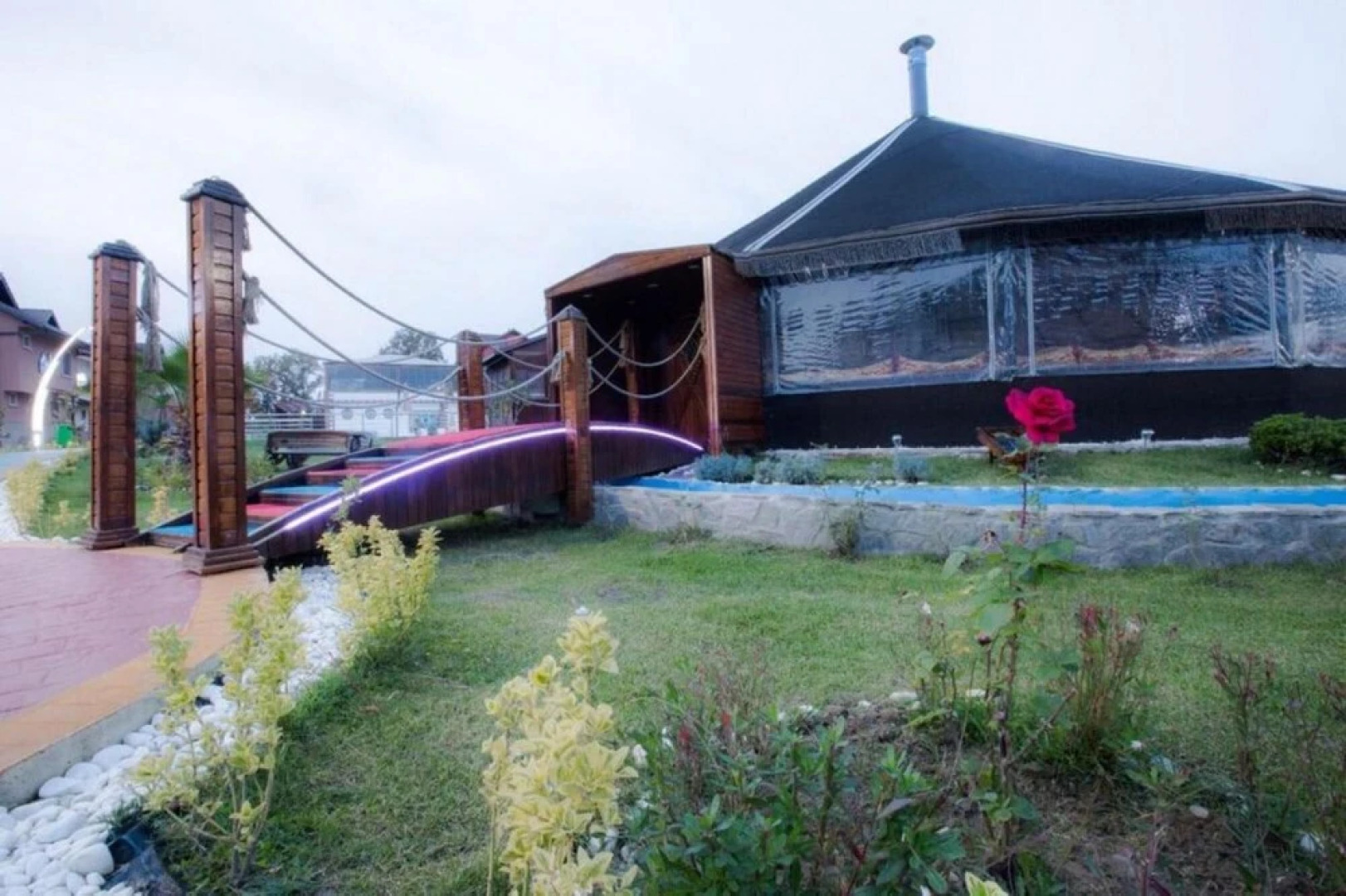 Villa Near Sapanca Lake With Jacuzzi Shared Pool