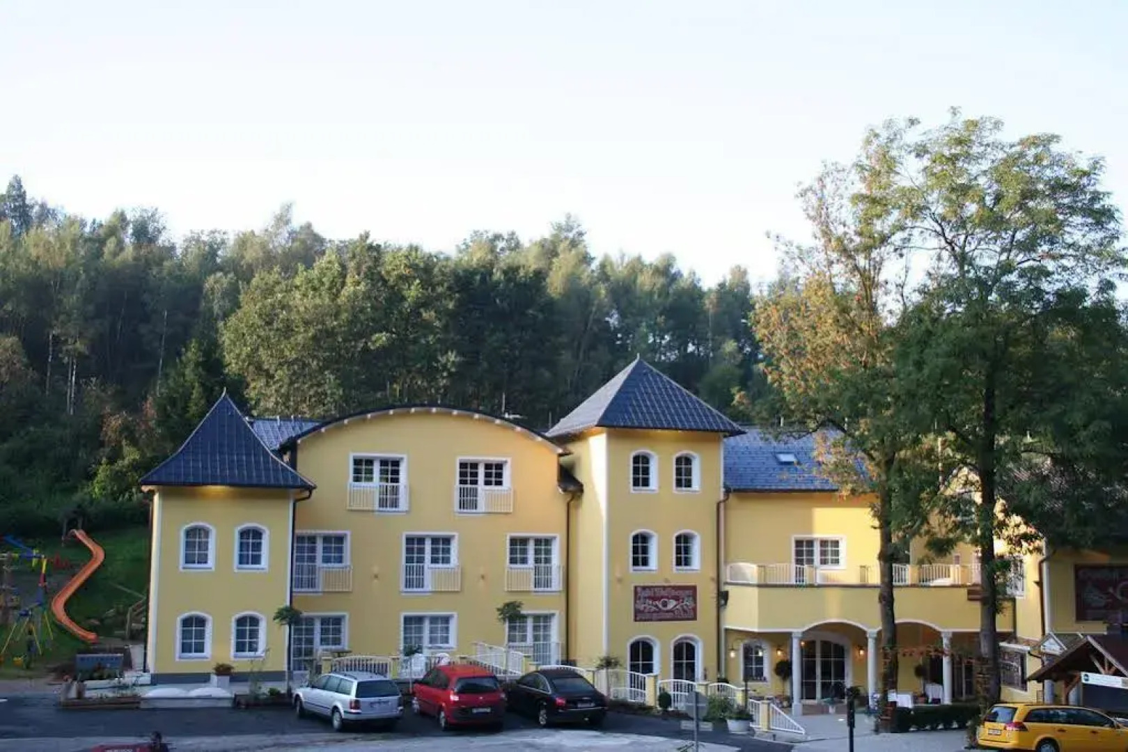 Gasthof & Hotel Zum Grünen Wald