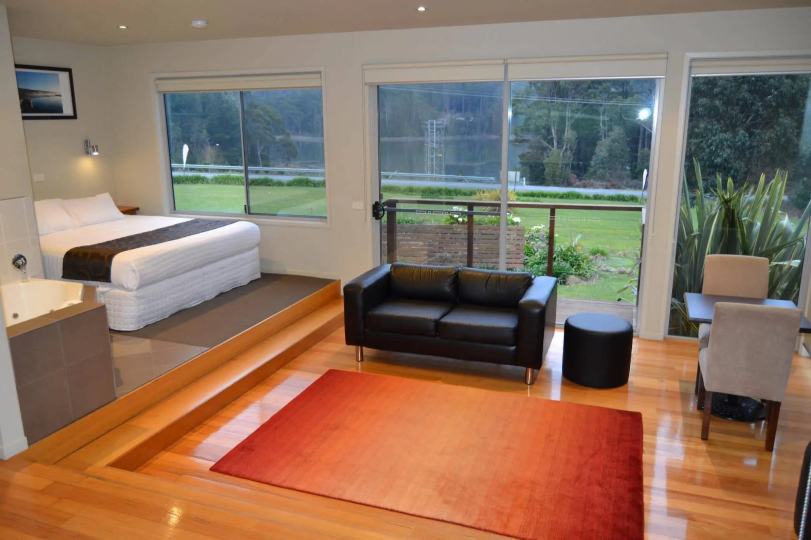 Little Norfolk Bay Events and Chalets