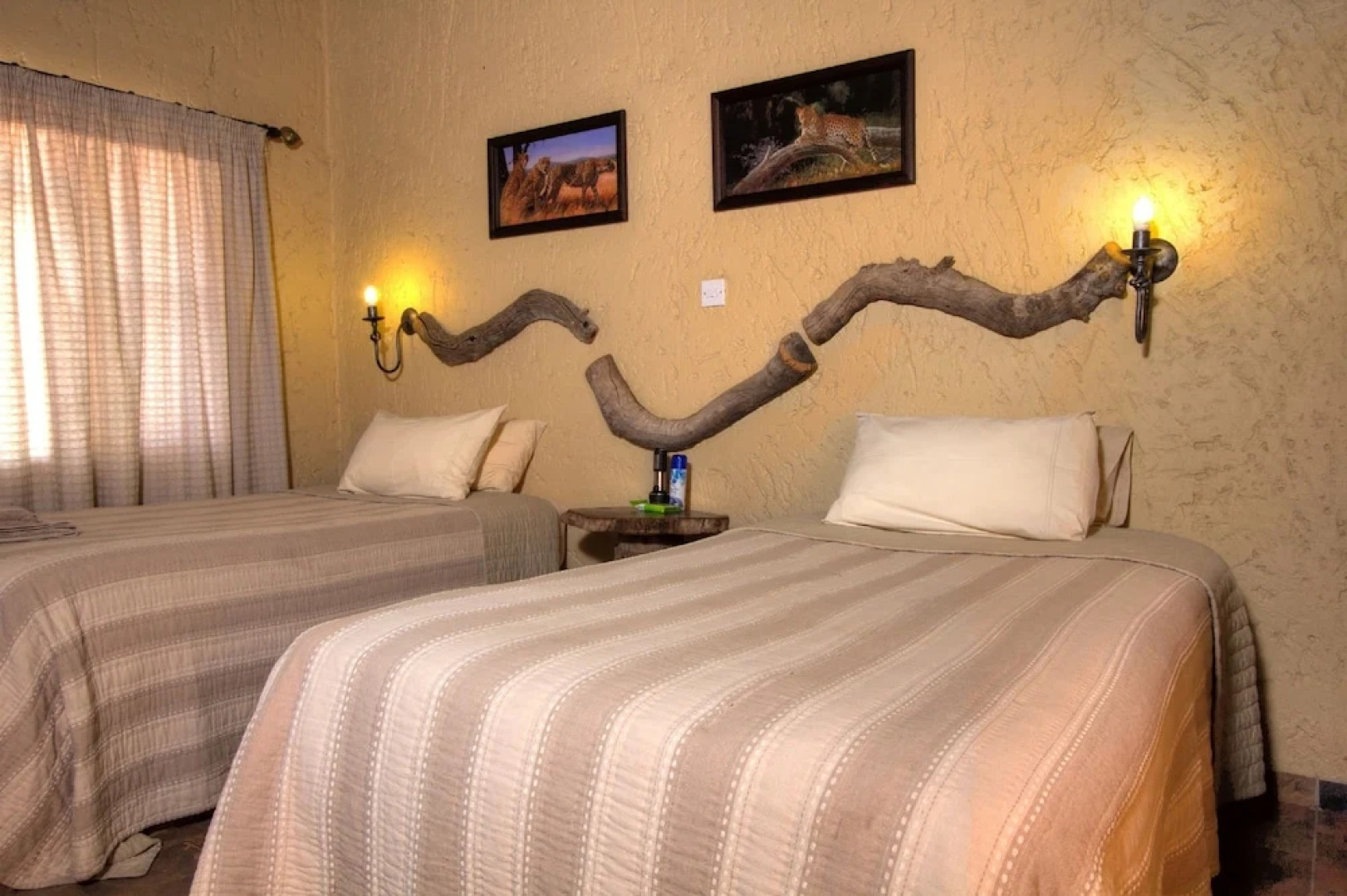 Grassland Bushman Lodge