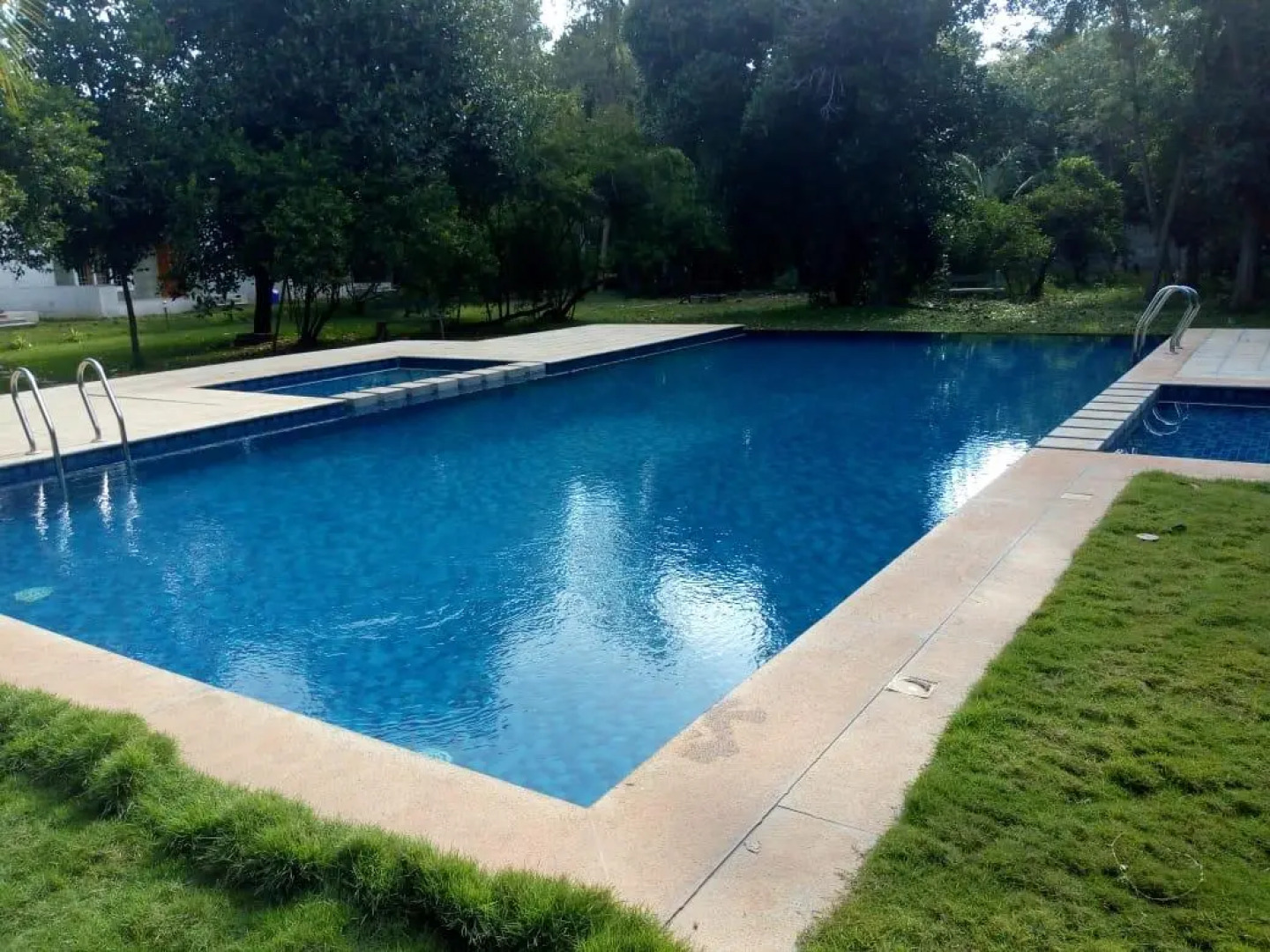 Nature Breeze Resort and Spa