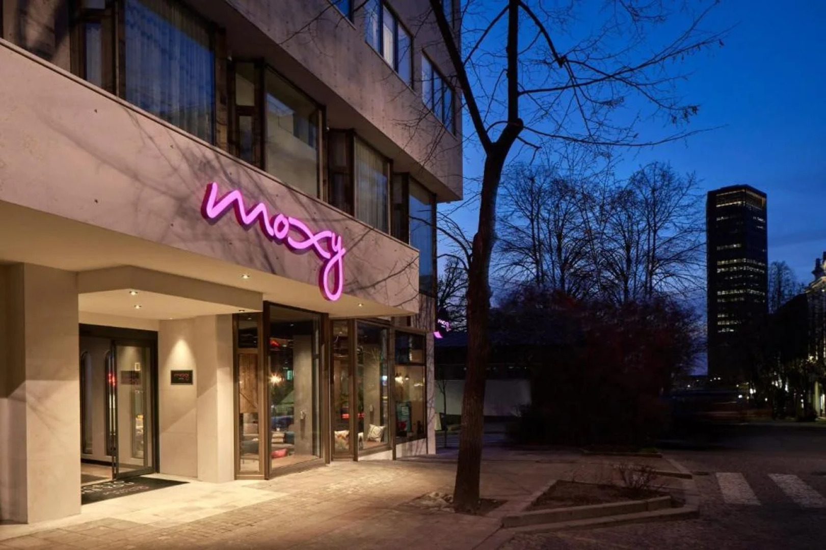 Отель Moxy Belgrade