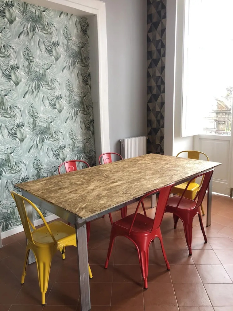 H Hostel Friendly Accommodation