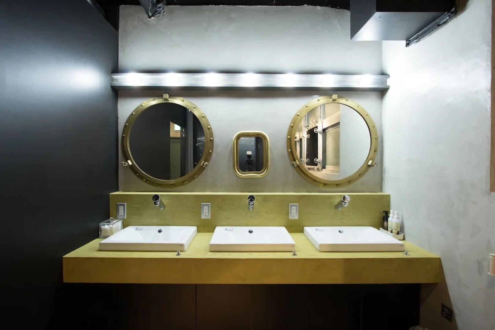 Hare-Tabi Sauna&Inn Yokohama