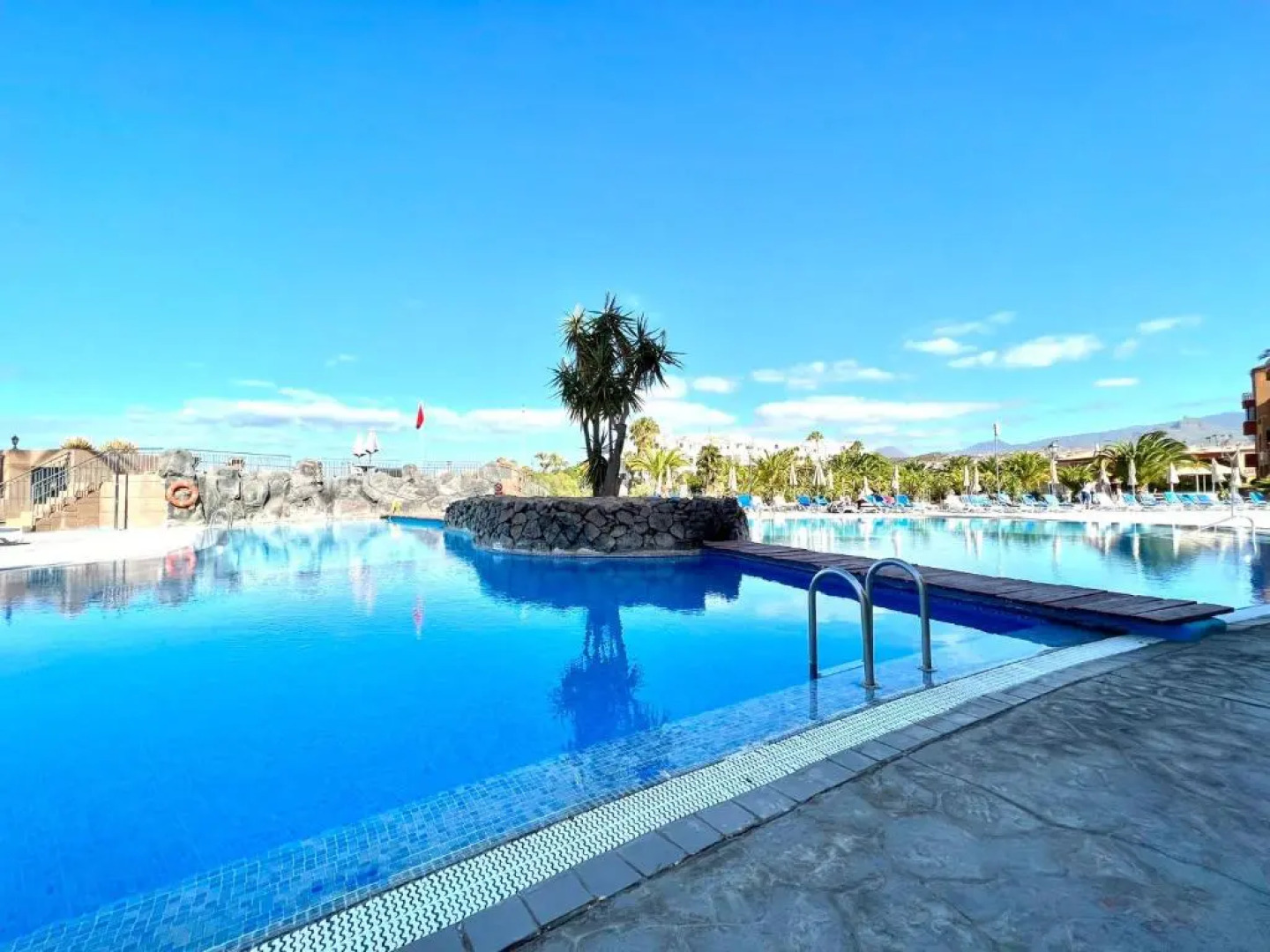 Apartamento T1C con AC, Wifi, vistas a oceano o piscina en Tenerife Sur