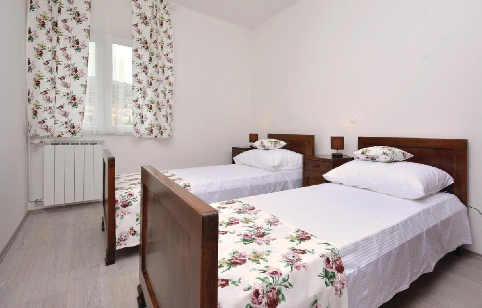 Amazing Home in Srinjine With Wifi and 3 Bedrooms