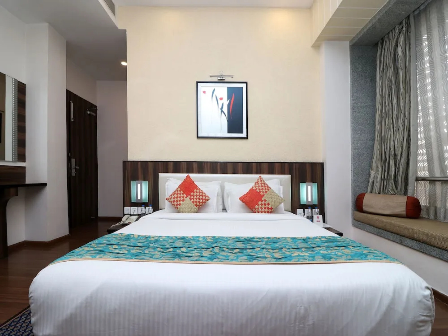 Capital O 3194 Hotel Dayal International