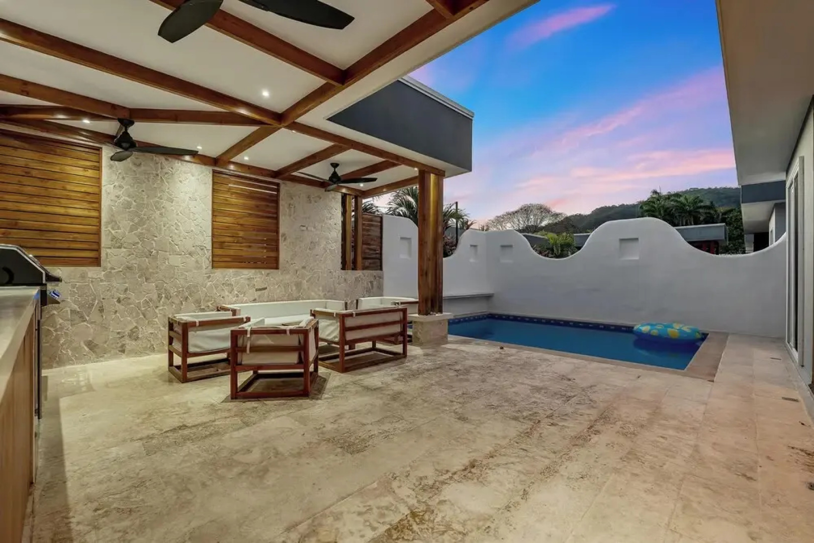 3 min to the Beach Private Pool Villa