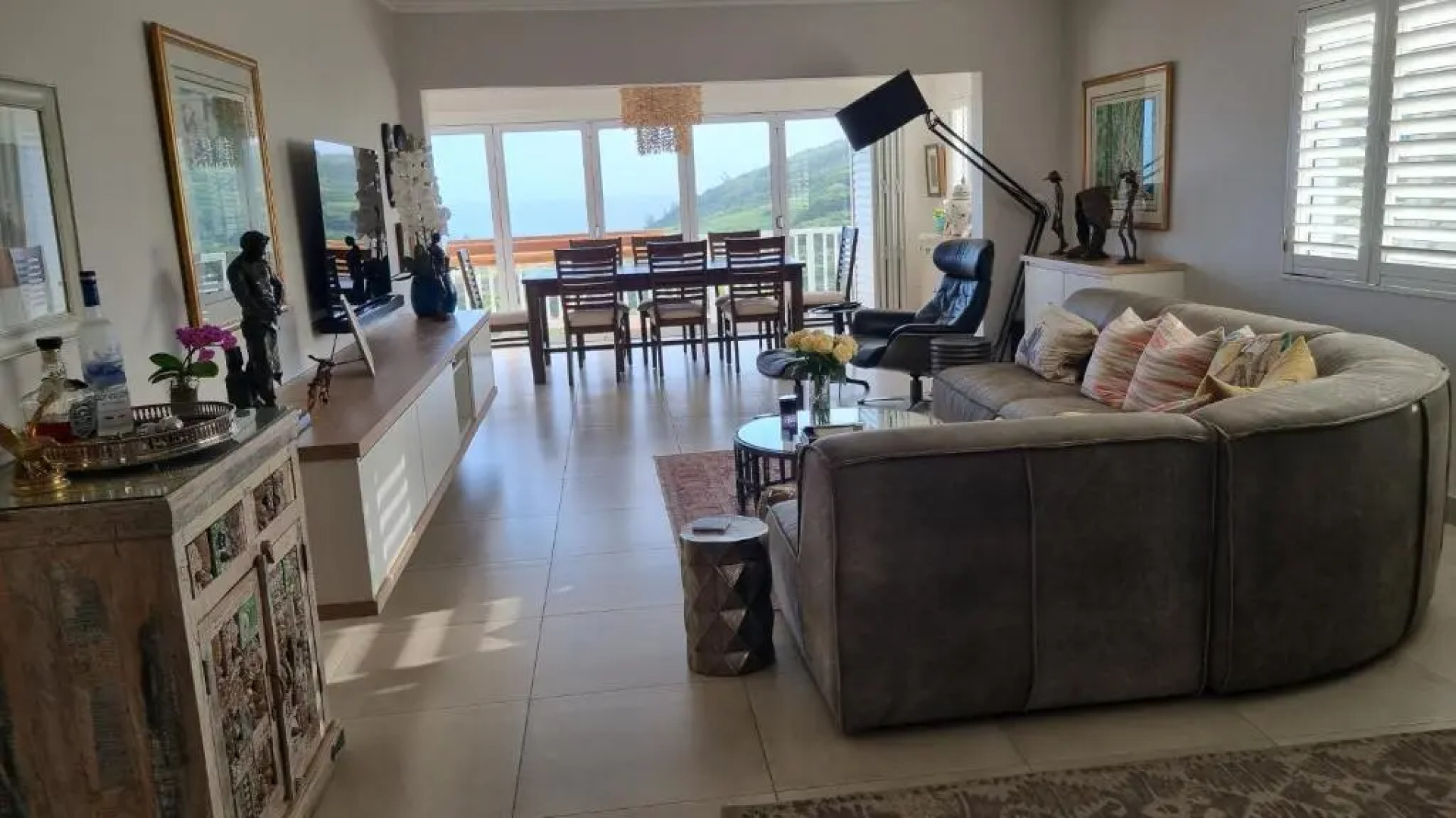 Modern Beach Apartment Eco Estate