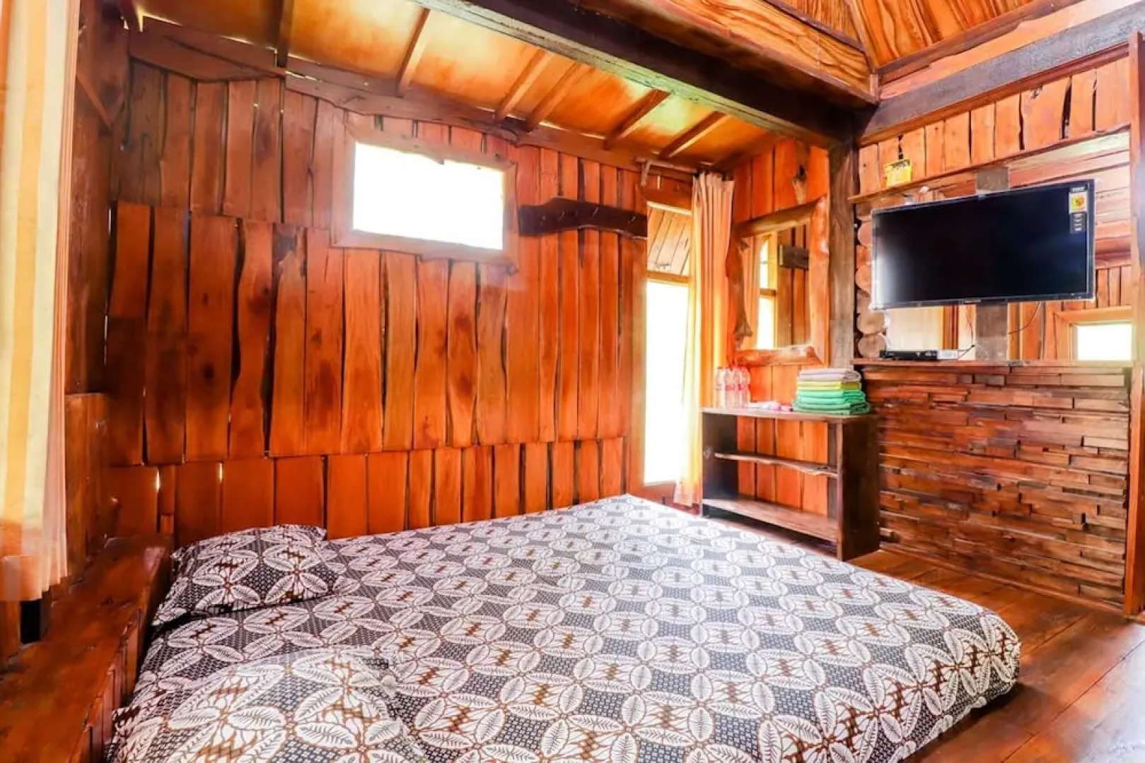 Rimbono Homestay
