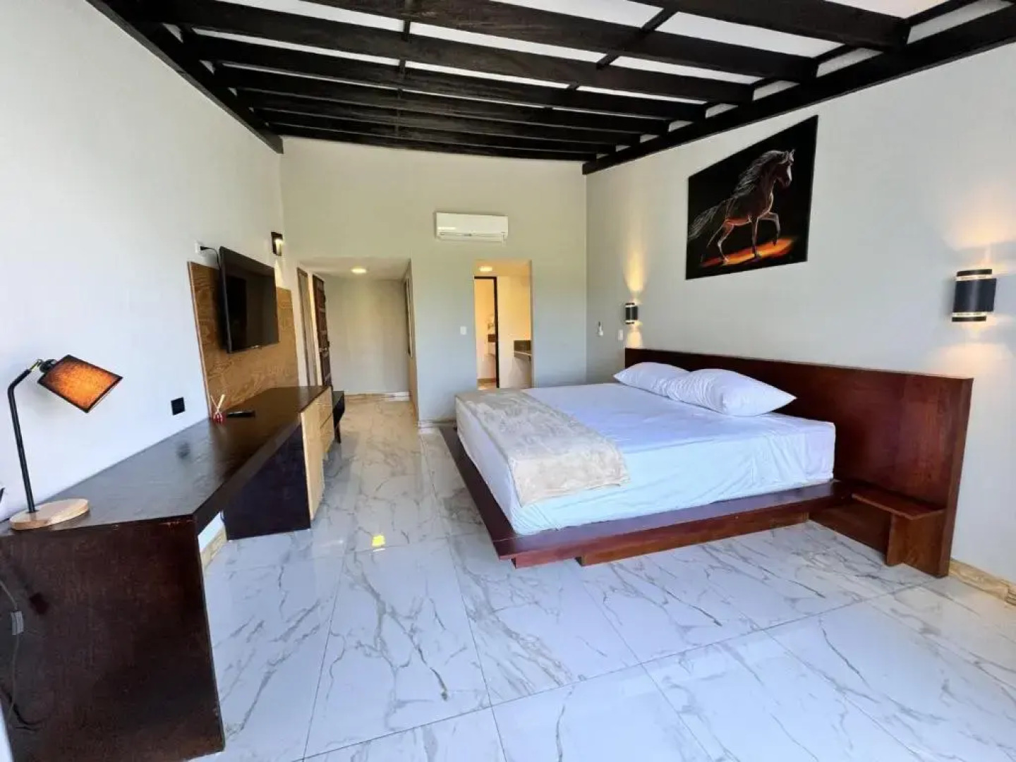 Hotel Tesoro Beach