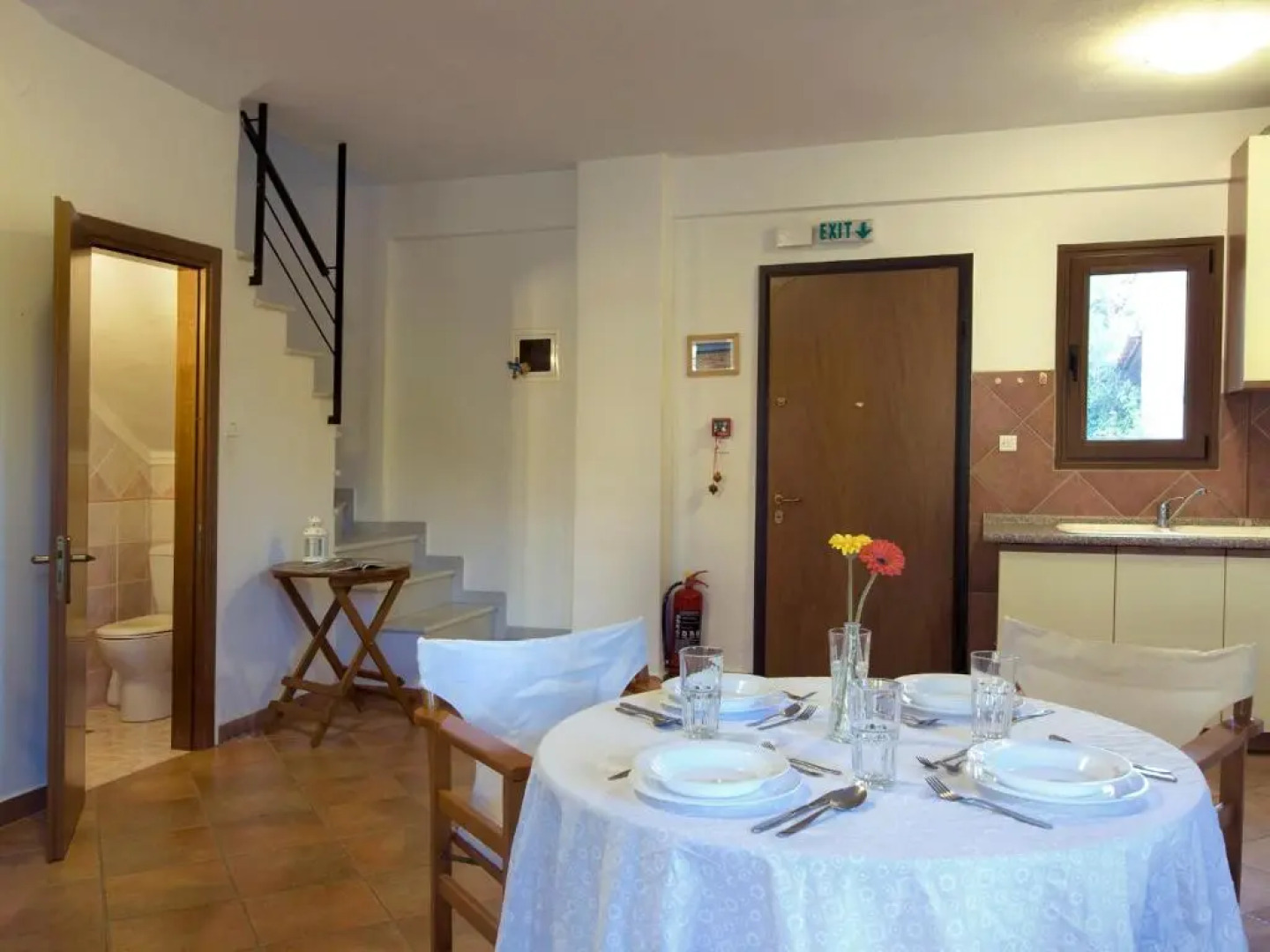 Amaryllis Summer Maisonettes