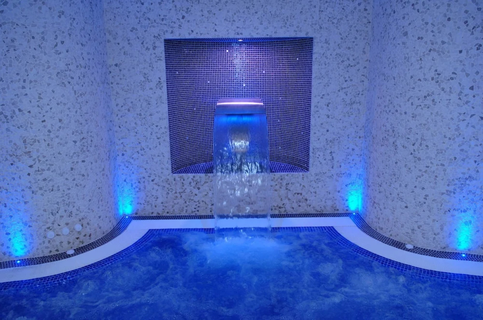 Villa Rose Hotel & V Spa