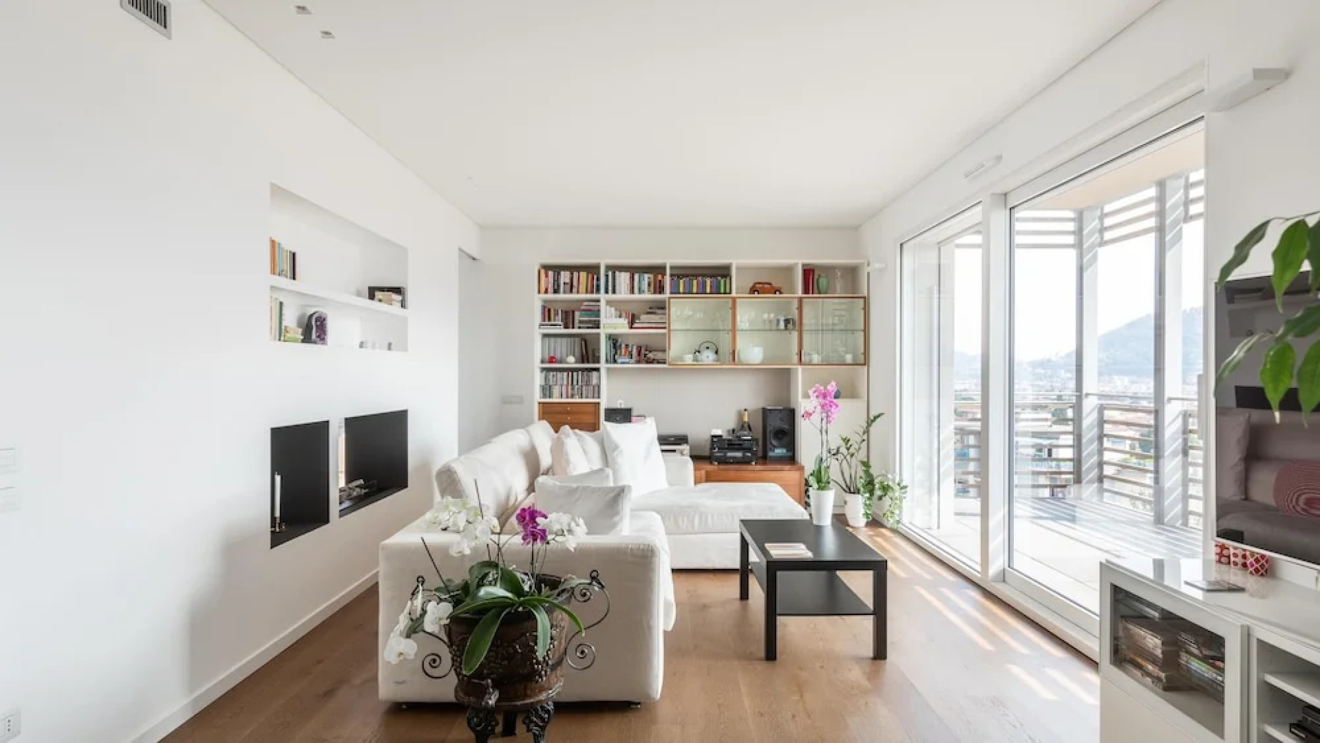 Como Luxury Lake View Spa