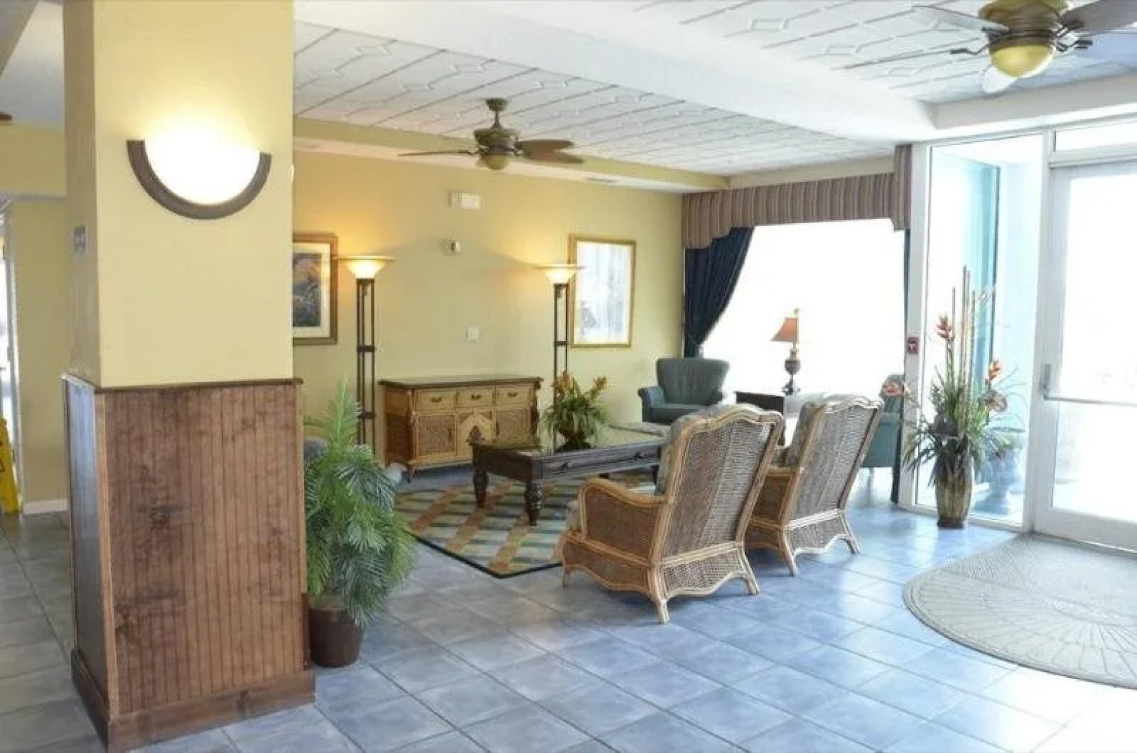 Coconut Palms Beach Resort