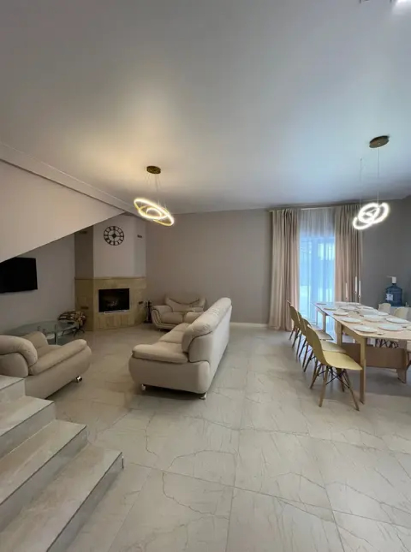 Коттедж Yellow Stone с камином