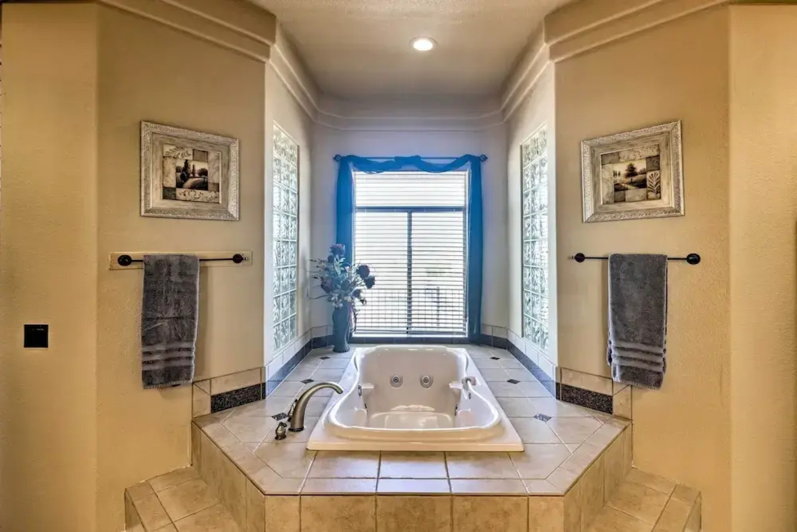 Patio + Lake Havasu View: Scenic Gated Retreat!