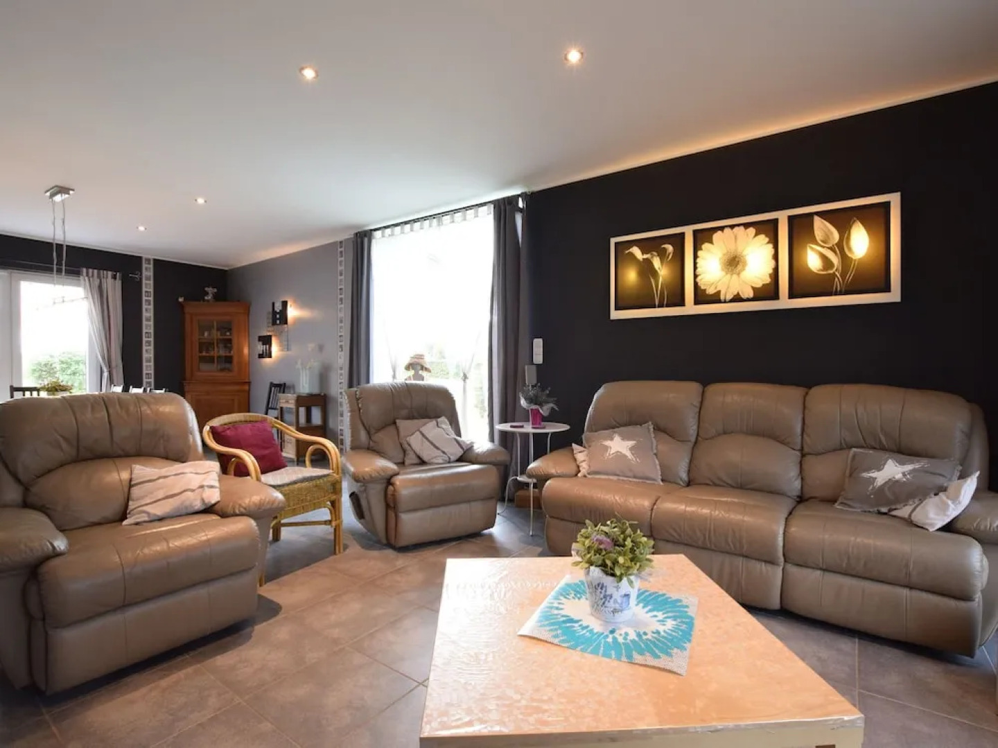 Luxurious Villa in Wibrin Ardennes with Pool