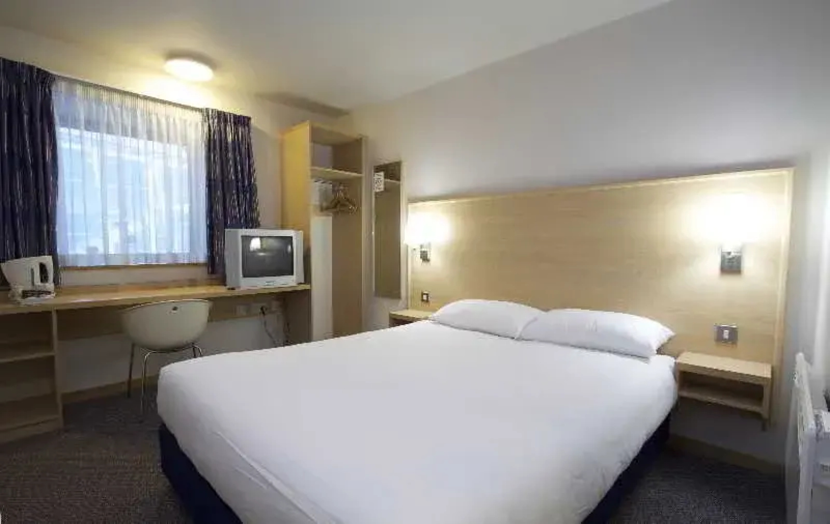 Travelodge Birmingham Central Broadway Plaza Hotel