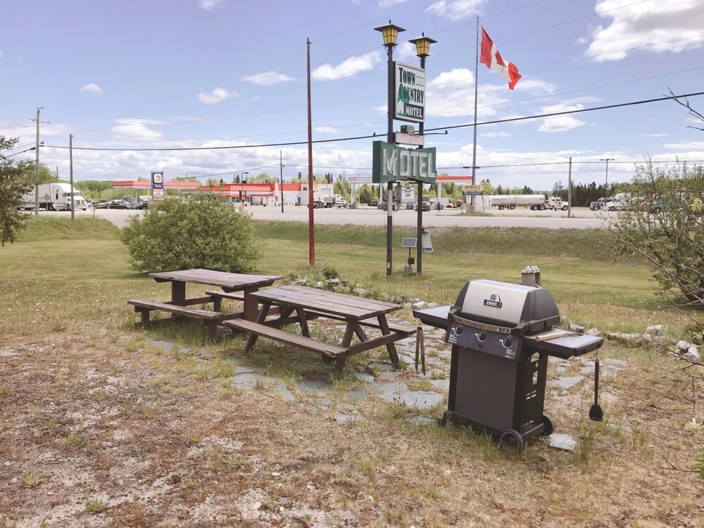 Town and Country Motel in Nipigon