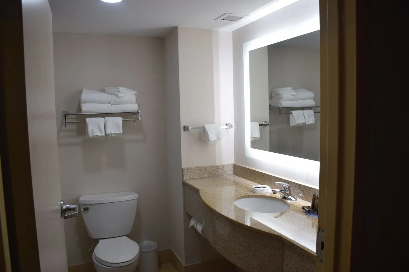 Wingate by Wyndham Baltimore BWI Airport