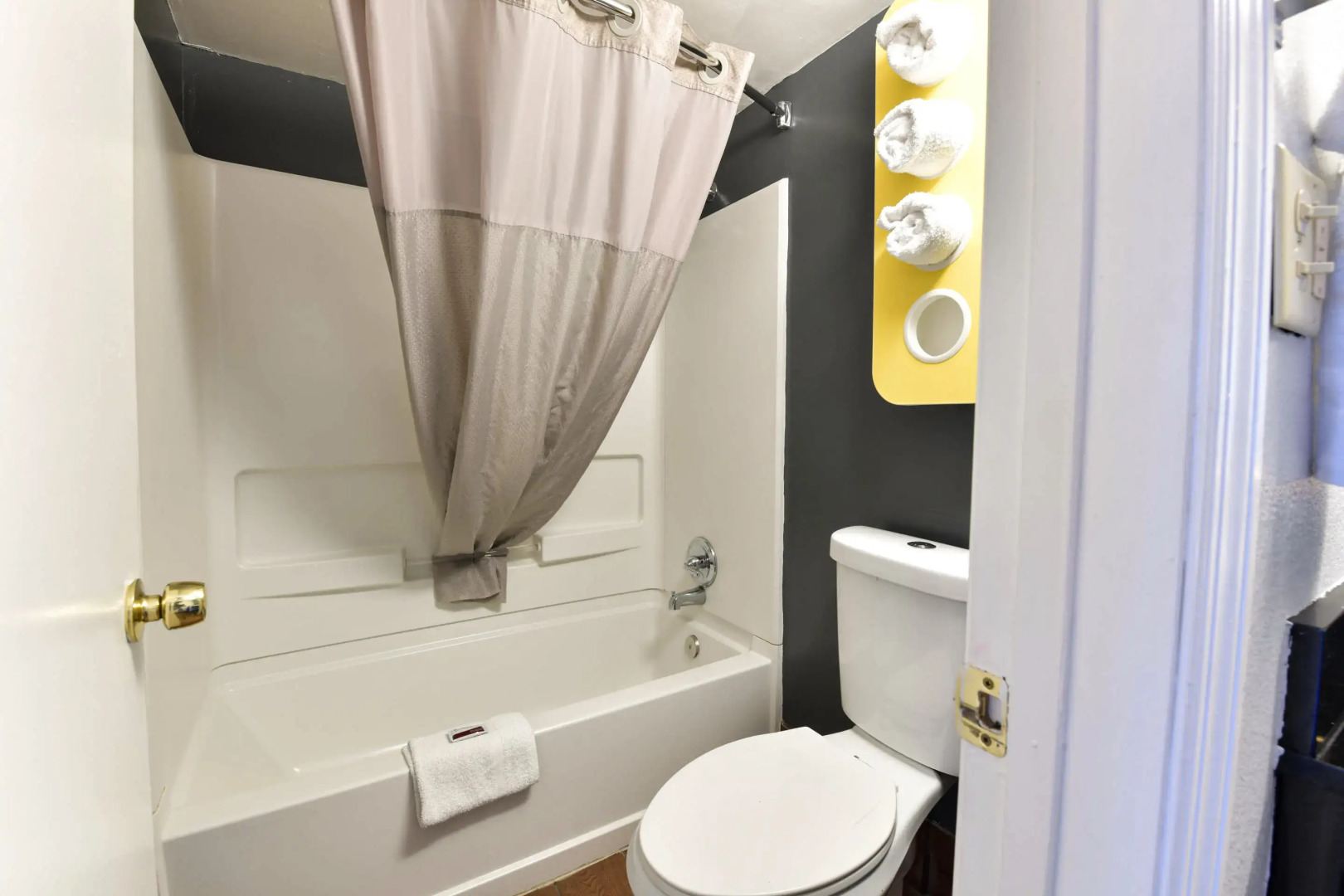 OYO Hotel Valdosta GA I-75