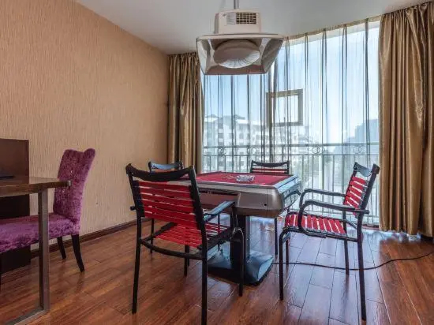 Bobbin Hotel