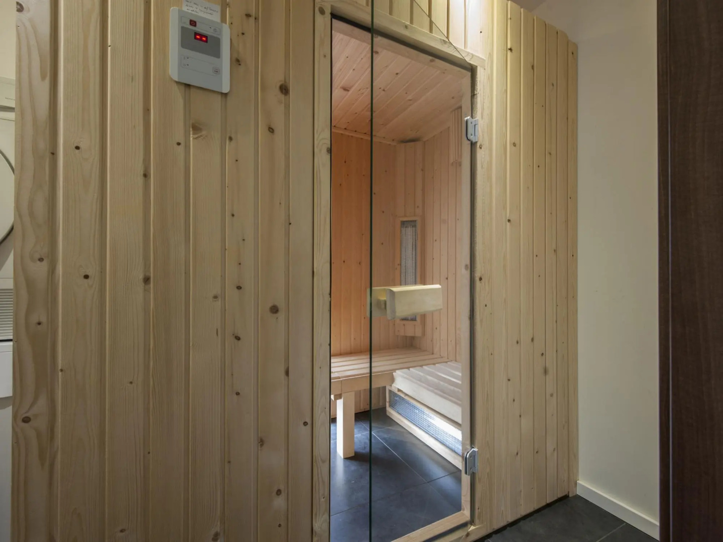 Bungalow in Eifelpark Near Kronenburger Lake