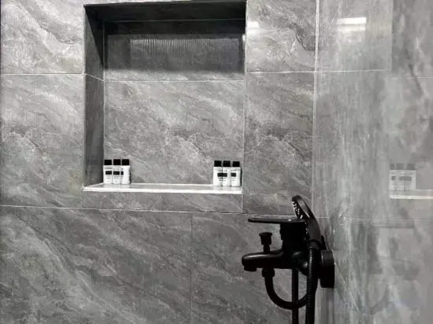 Honghao Holiday Hotel