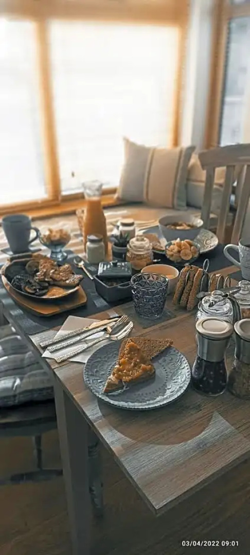 Outlander Boutique B&B King