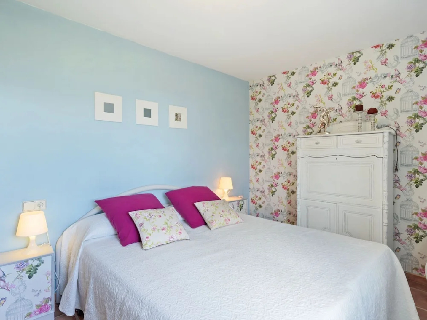 Lovely Chalet in Polop With Swimming Pool