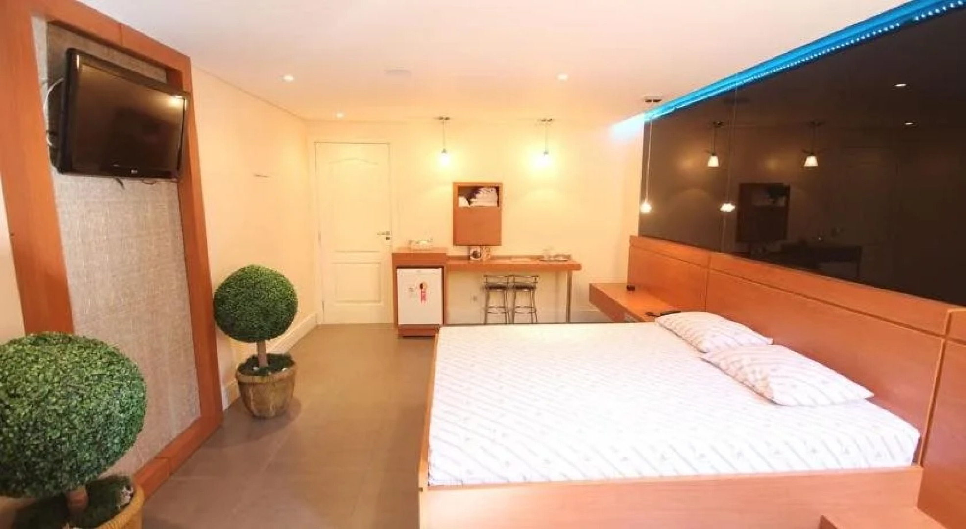 Chicago Hotel - Adults Only