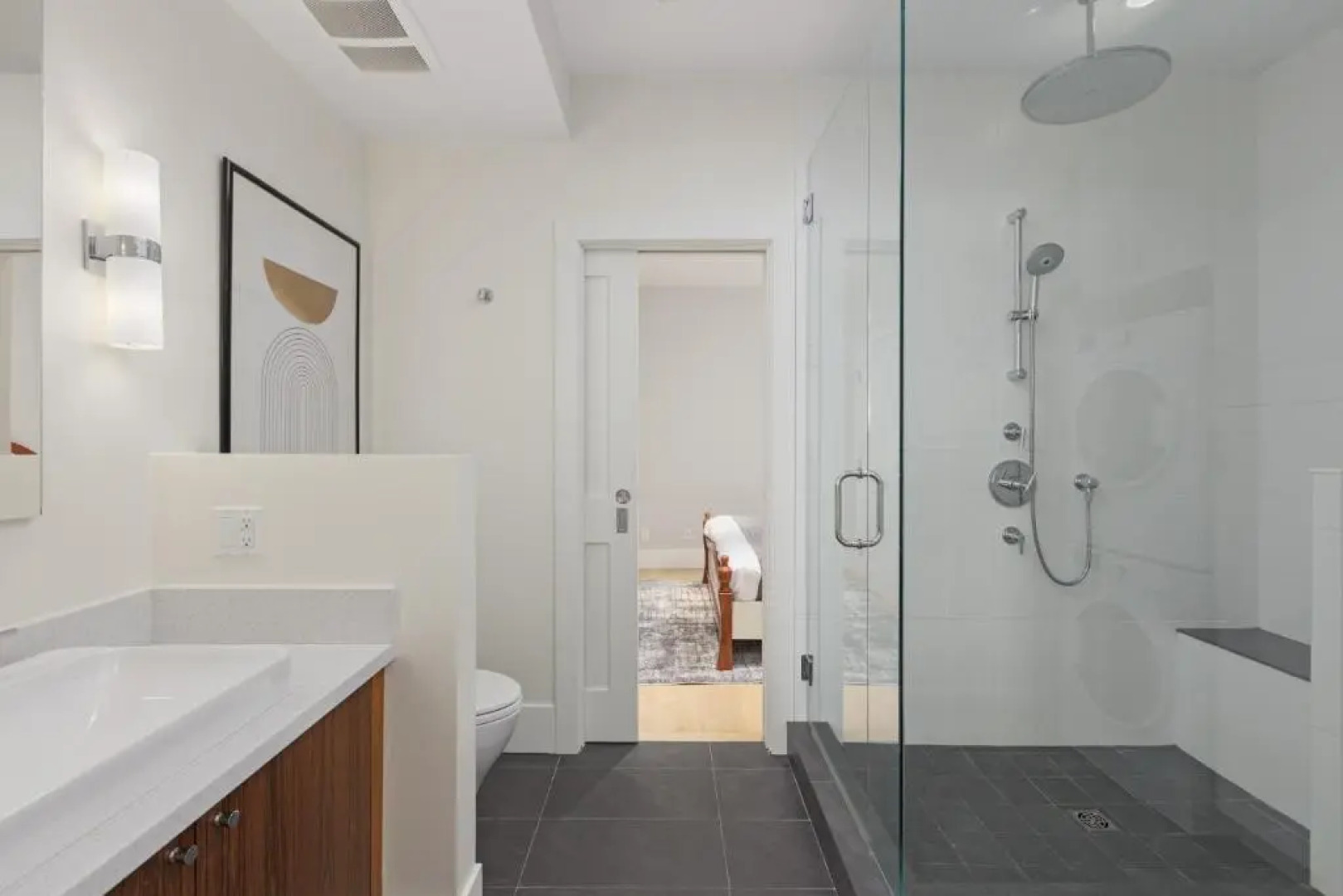 Stunning 3 Bedroom Secondary Suite N Van